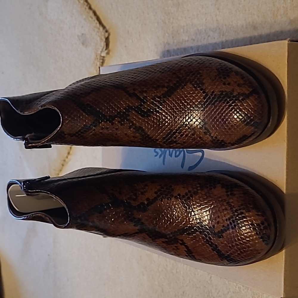 Clark's NEW Women's Size 9 1/2 Leather Boots